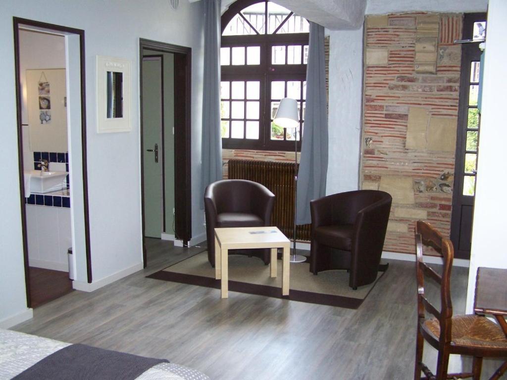 Auberge De L'Abbaye Le Bec-Hellouin Номер фото